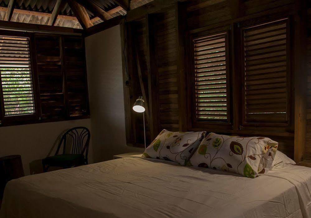 Clave Verde Ecolodge ลาสแตร์เรนาส ภายนอก รูปภาพ